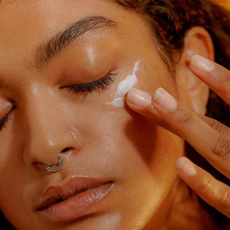Come Ma Glowing Skin Package (Body Scrub + Oil Massage + Facial Treatment)
