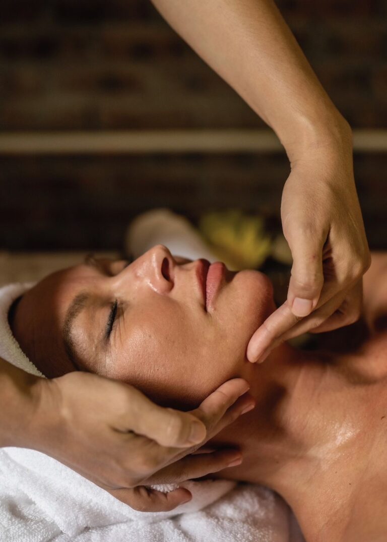 Come Ma Special Face Package (Facial Treatment + Body Oil Massage)